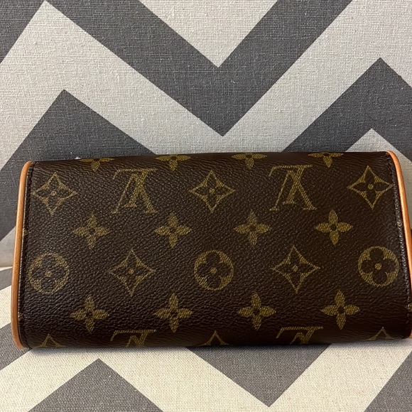 Auth Louis Vuitton Monogram Pochette Twin PM - Picture 5 of 11